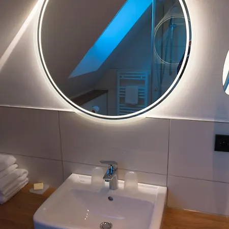Lindenhof Garni 3*